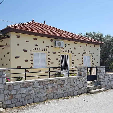 Filerimos House * 伊利索斯